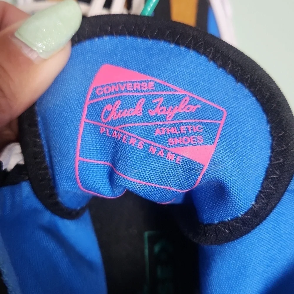 Chuck Taylor 70 Trail Hi-Top Sneakers - Picture 5 of 9